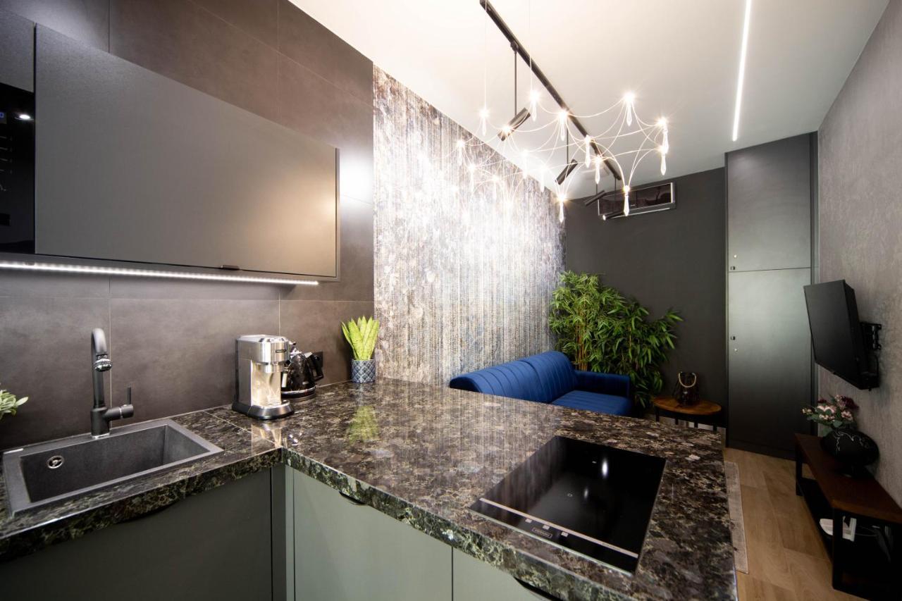 Jacuzzi Apartment Main Square Krakow Exterior photo