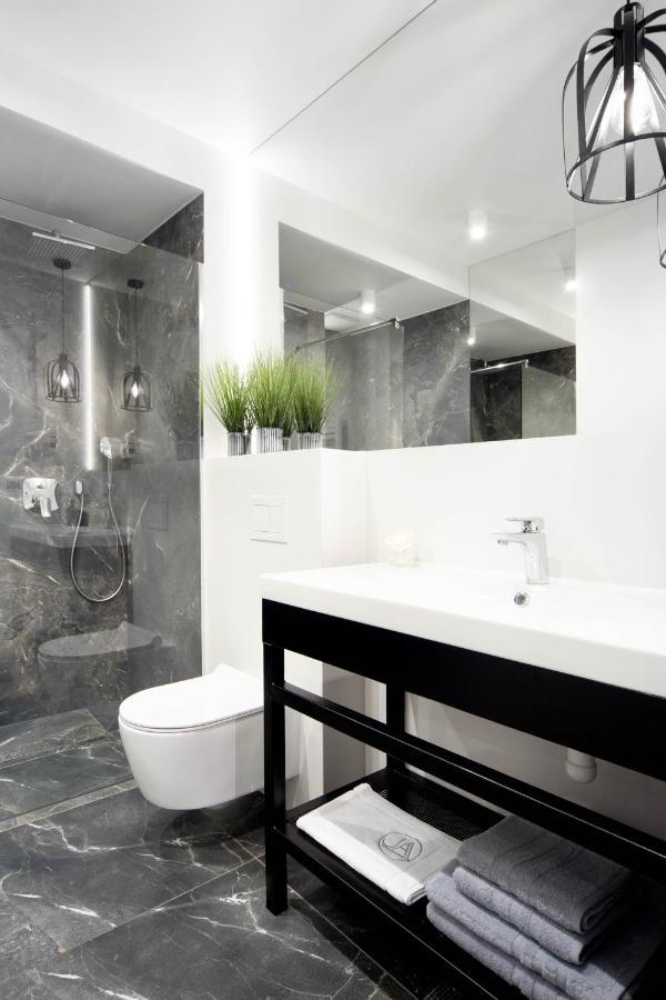 Jacuzzi Apartment Main Square Krakow Exterior photo