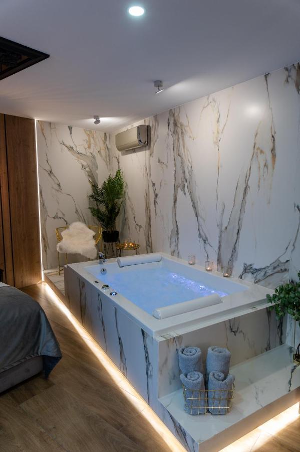 Jacuzzi Apartment Main Square Krakow Exterior photo