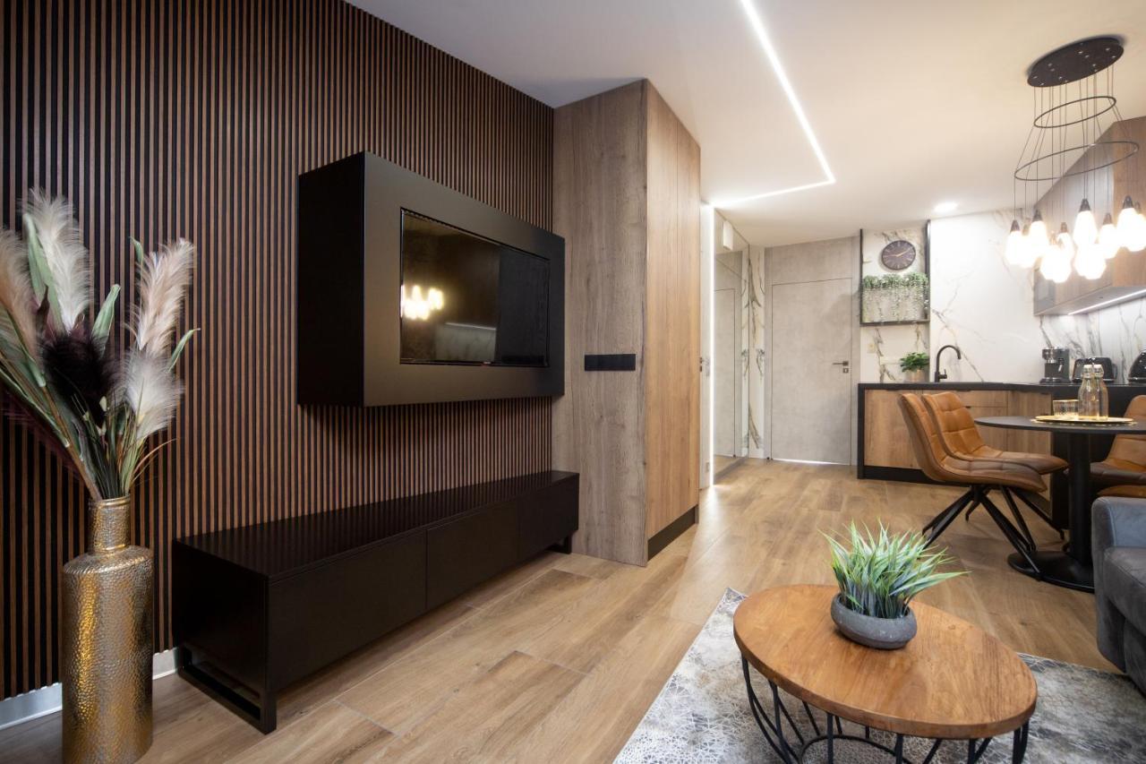 Jacuzzi Apartment Main Square Krakow Exterior photo
